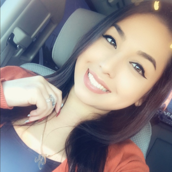 Meet your Posher, Yasmine - Picture 1 of 1